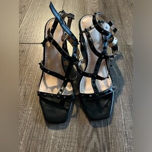Andrew Vittadini  Gene black heeled strappy shoe with spikes W size 9 1/2 . NWOB
